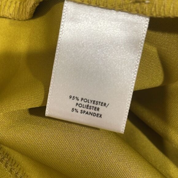 Ann Taylor Cutout Neck Short Sleeve Blouse | yellow | size M - Picture 7 of 8